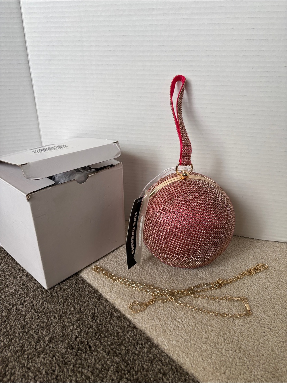 NWT Sparkling Hot Pink Crystal Ball Clutch with Wrist/Shoulder Strap